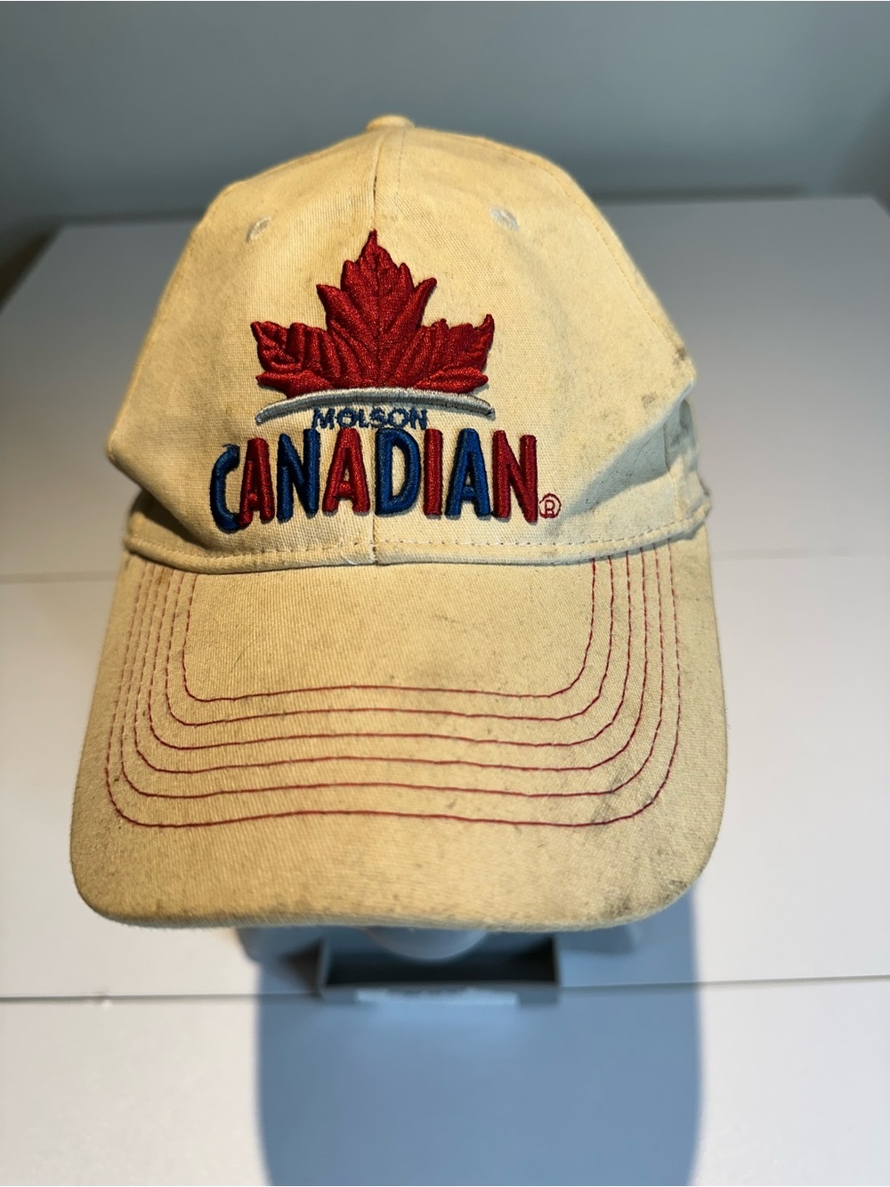 MLB Black Baseball Cap with Embroidered Logo - Picture 2 of 9
